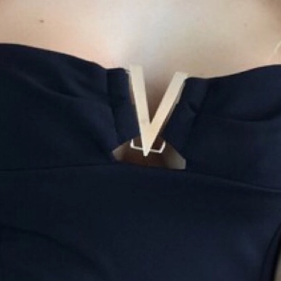 NWT Fabulous Red Jumpsuit/Sculpted Neckline - Picture 3 of 3